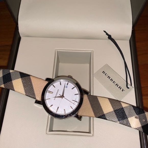 Burberry Watch - Picture 3 of 5
